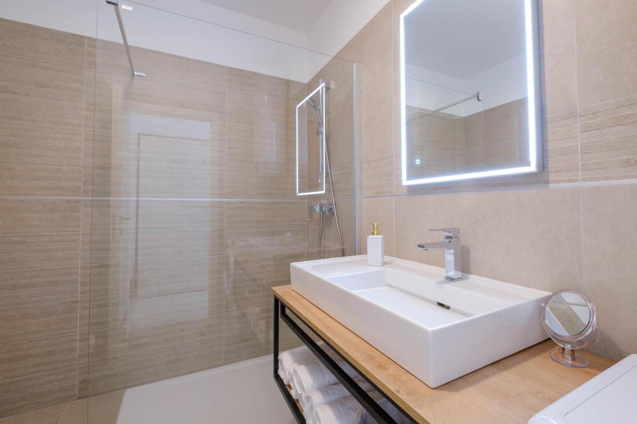 Mb Luxury Apartments Задар Екстер'єр фото
